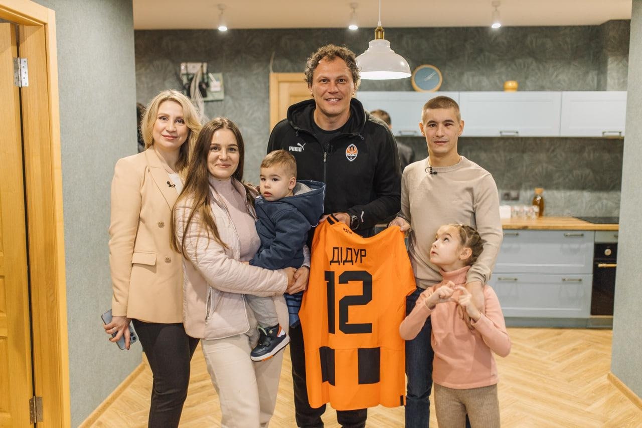 Ахметов купує квартири захисникам Маріуполя, які отримали інвалідність